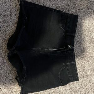 Black jean short